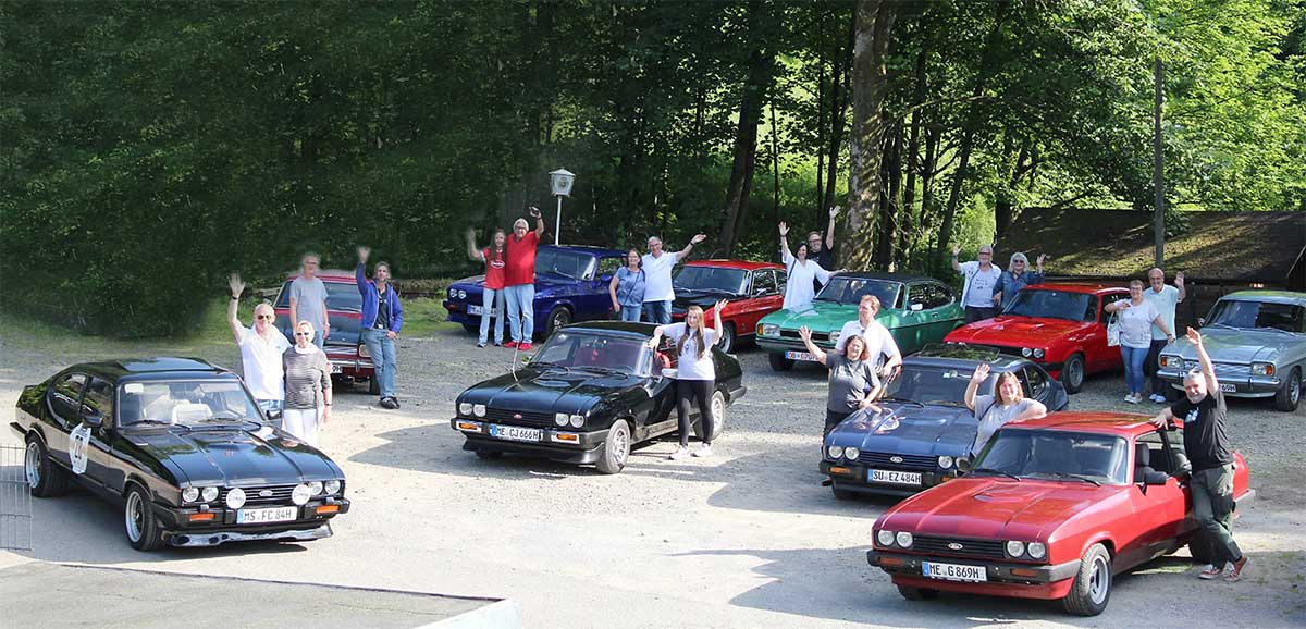 Mit zehn Autos ging eine Fahrt von Capris aus NRW im Juni durch das Bergische Land. Der Zielparkplatz befand sich am Landgasthof Heidersteg bei Radevormwald.