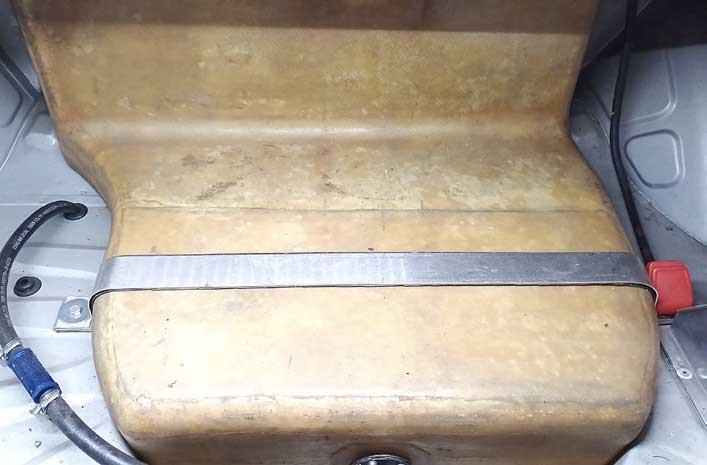 Der Langstreckentank fasst circa 100 Liter. Der Langstreckentank fasst circa 100 Liter.